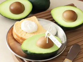 Molde silciona palta cortada con carozo 
